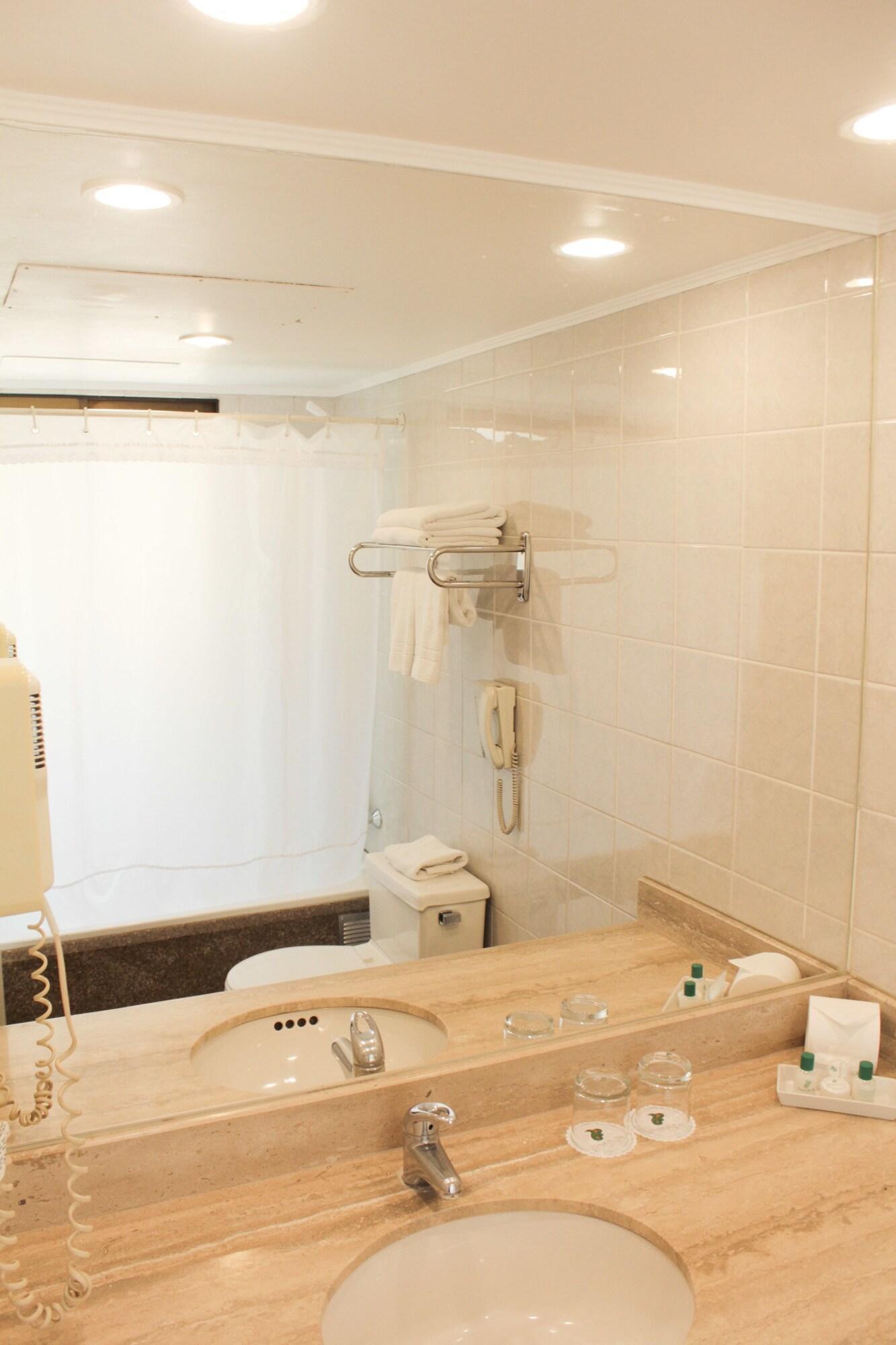 Hotel Leonardo Da Vinci Santiago Buitenkant foto
