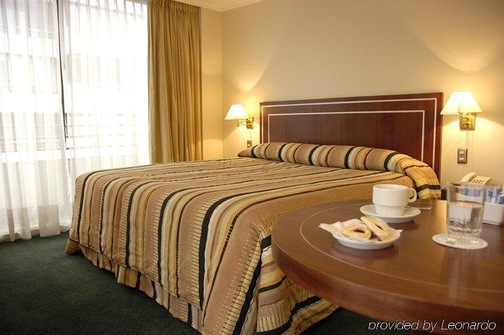Hotel Leonardo Da Vinci Santiago Kamer foto